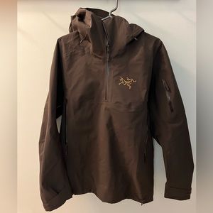 Arc’Teryx Sabre Anorak Shell Jacket